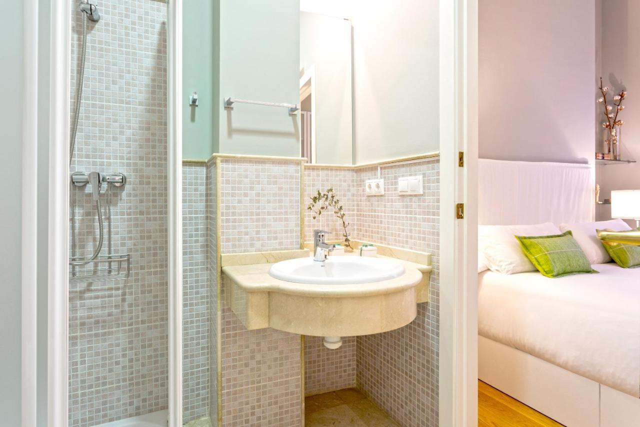 Genteel Home Vinuesa Севиля Екстериор снимка