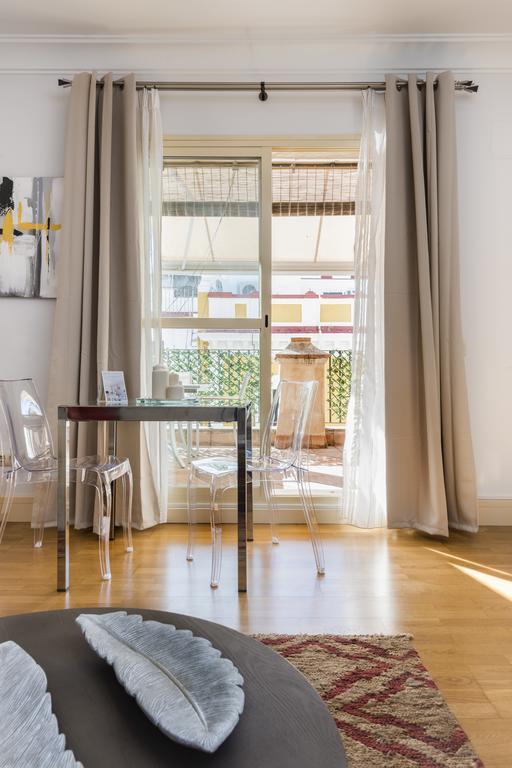Genteel Home Vinuesa Севиля Екстериор снимка