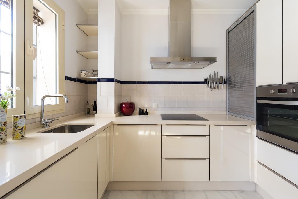 Genteel Home Vinuesa Севиля Екстериор снимка